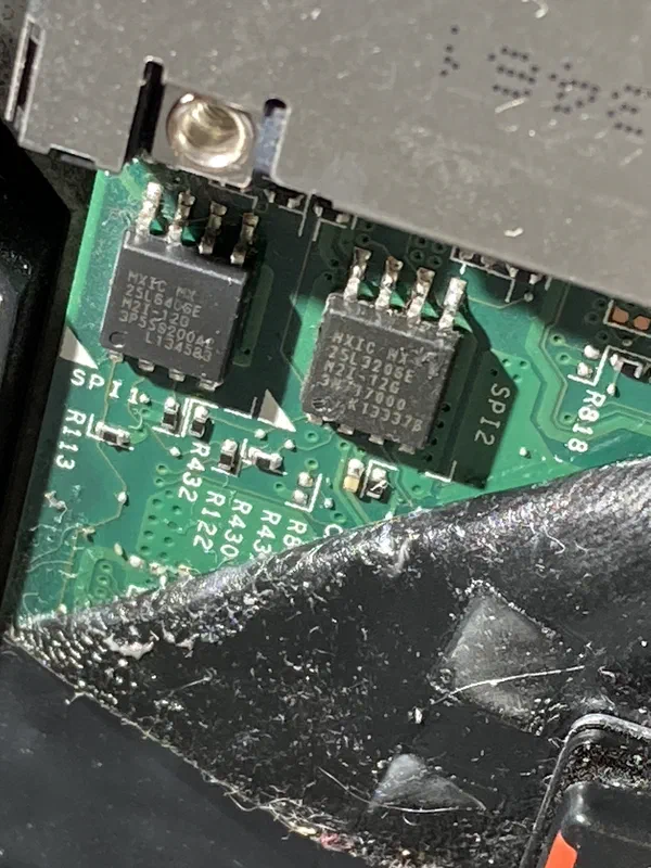 Left one is generally referred to as the bottom chip and the right one is the top one.